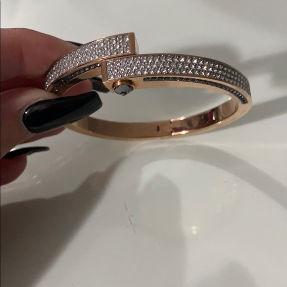 Womens Swarovski crystal bracelet - Picture 2 of 4